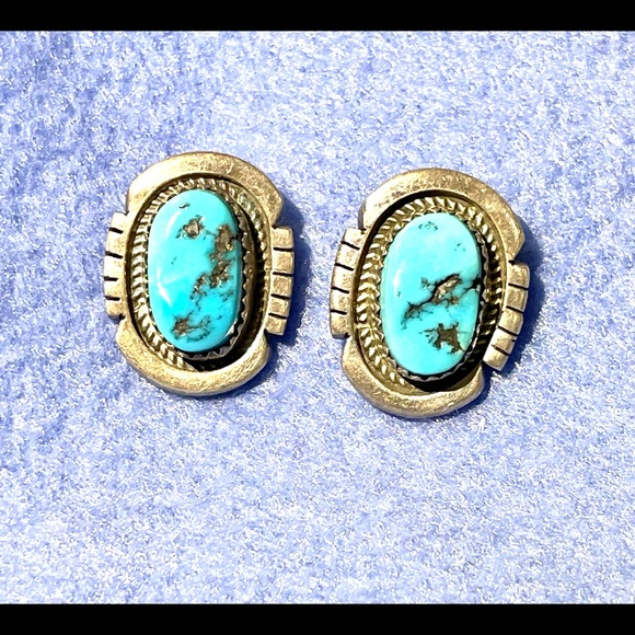Estate Sterling Navajo Turquoise Earrings - Picture 2 of 5